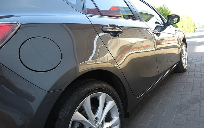 Mazda 3 cena 23800 przebieg: 199000, rok produkcji 2010 z Rogoźno małe 781